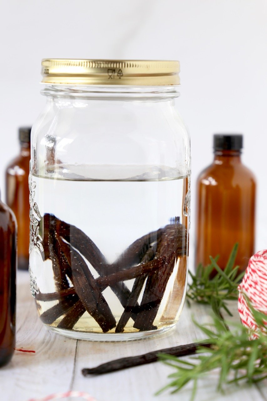 Homemade Vanilla Extract | Joy + Oliver