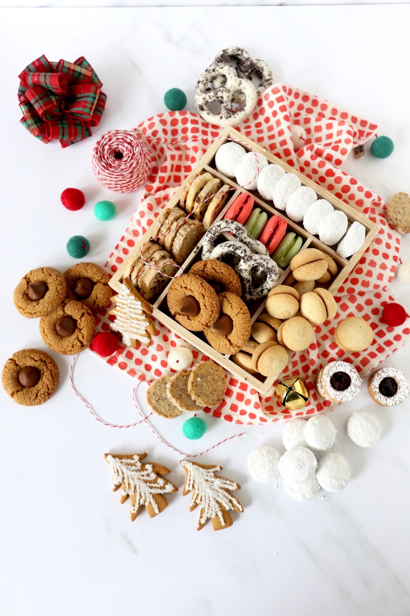 Homemade Holiday Cookie Gifts | Joy + Oliver