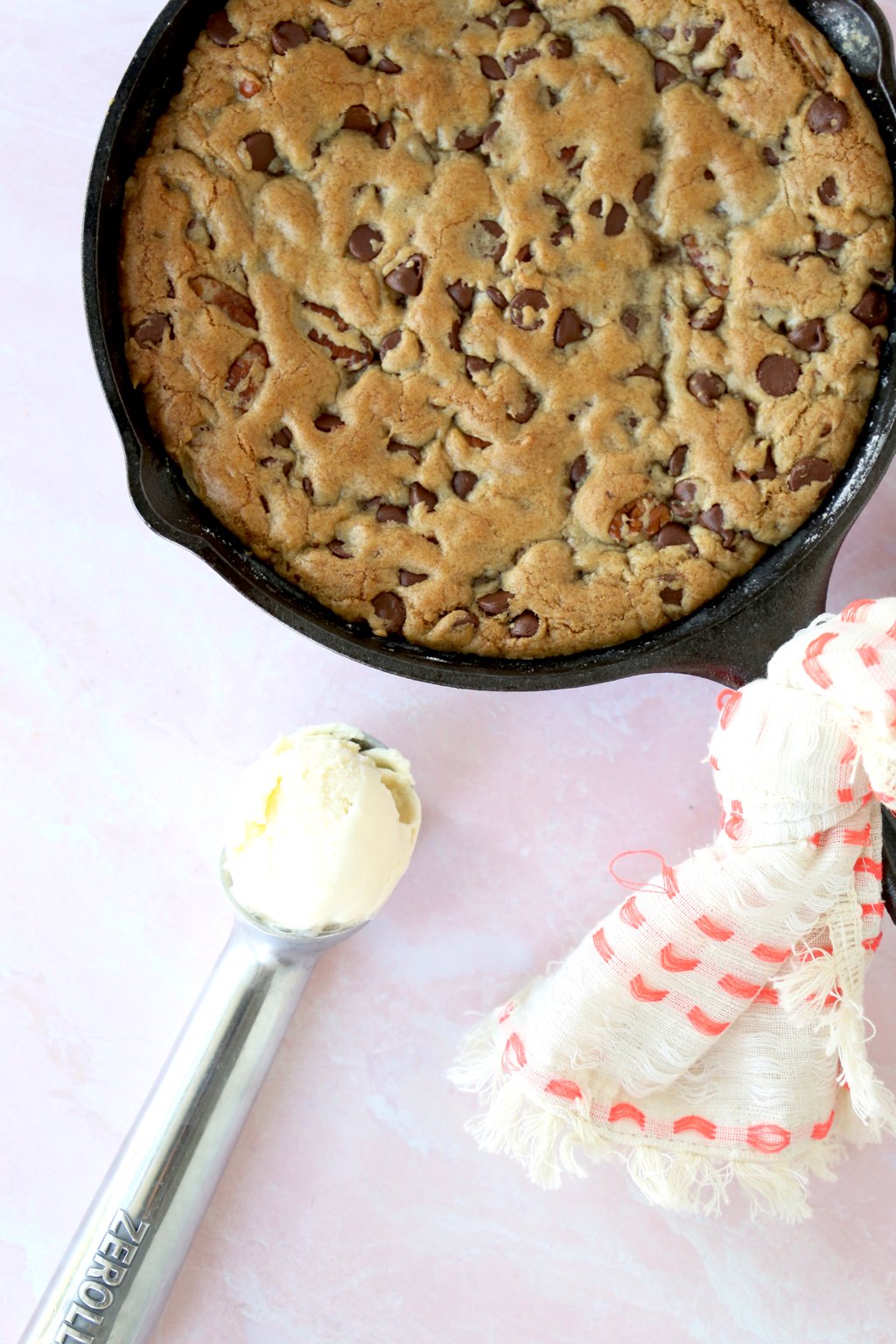 Cast-Iron Skillet Chocolate Chip Cookie – Garden & Gun